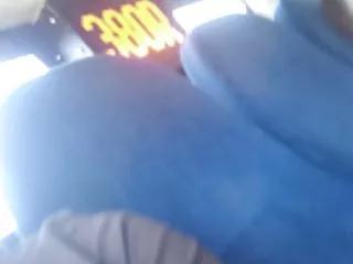 Рыжая крошка расширяет маленькую киску эспандером смотреть ролики для взрослых и трахает ее