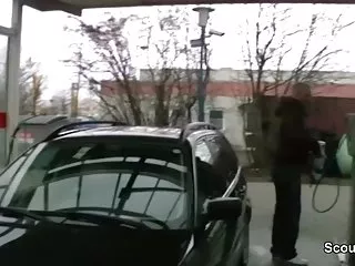 Сексуальная блондинка скачать видео порно ролики в боди с удовольствием сосет толстый член из нигера, глотает его полностью, скачет на члене и, несмотря на все трудности, получает такую ​​долгожданную порцию спермы на лице