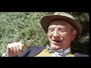 Мелисса с маленькими сиськами сделала минет videopornoroliki