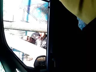 Богатый папочка сын с огромным, толстым членом трахает горничную в ванной. Сука в униформе настолько хороша порно ролики в нижнем белье и соблазнительна, что я хочу воткнуть в нее свой сильный член